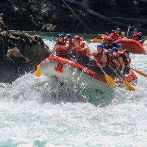 Rafting en el Río Manso a la Frontera – Clase III / IV