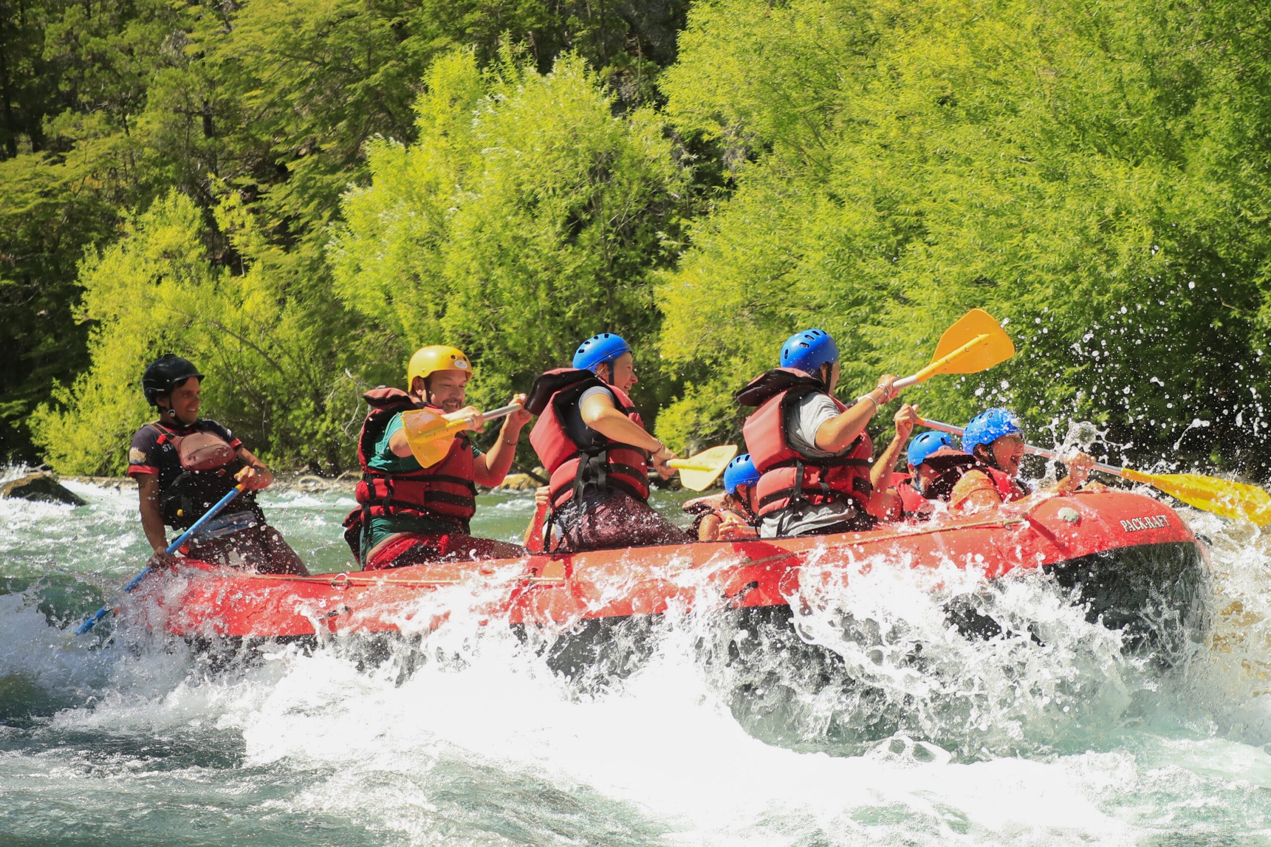 Experiencia Rafting &ndash; Remando - Lauke Tours