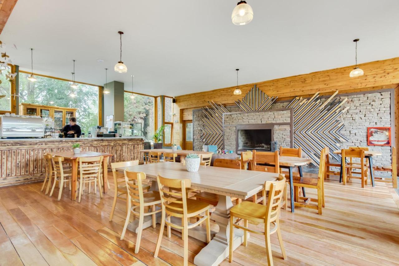 Pioneros Suites - Desayuno