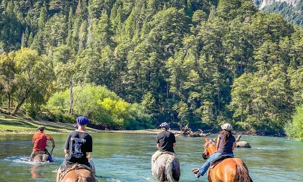 Cabalgata Los Baqueanos | Arroyo | Lauke Tours