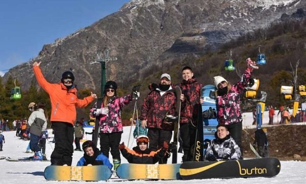 Clase de ski o snowbard - Familia - Lauke Tours